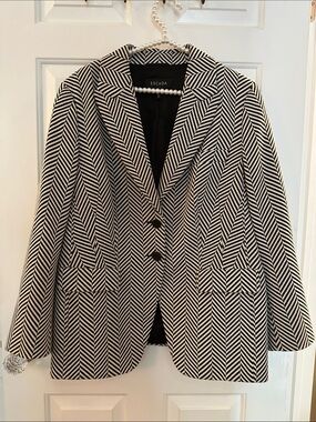 Escada Black and White Chevron Knit Blazer Size 46 16